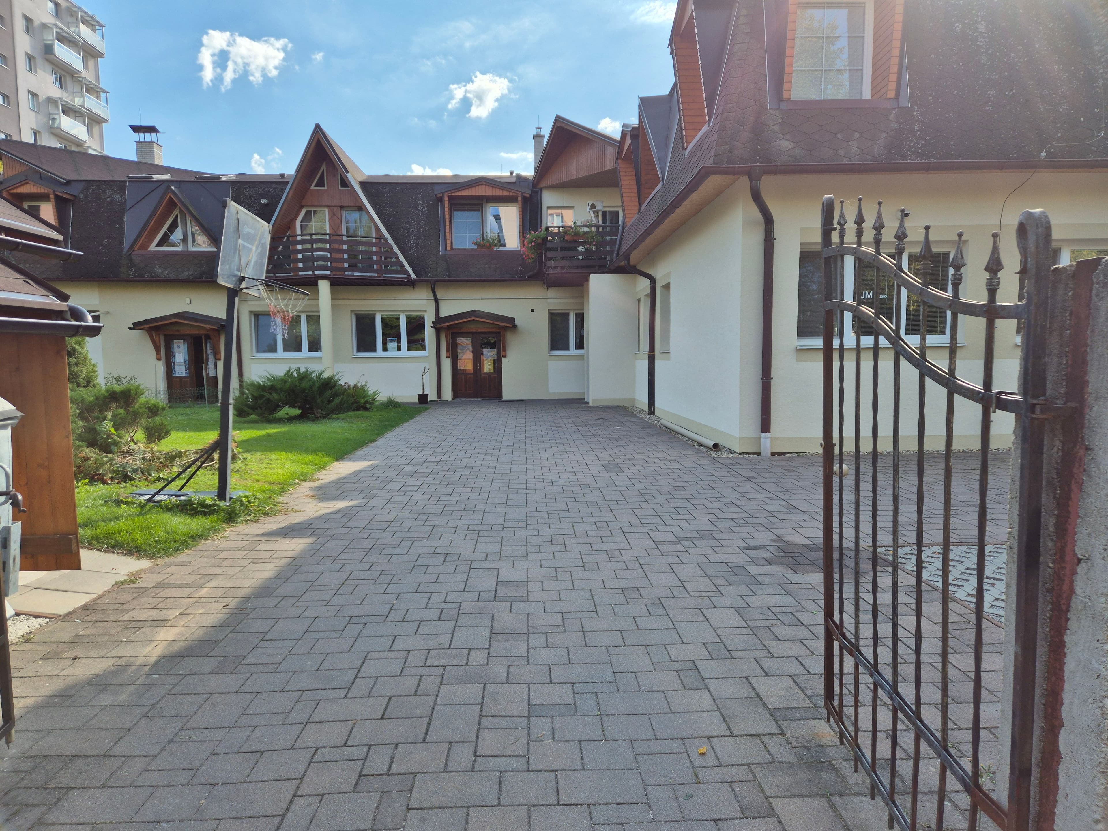 Gallery image