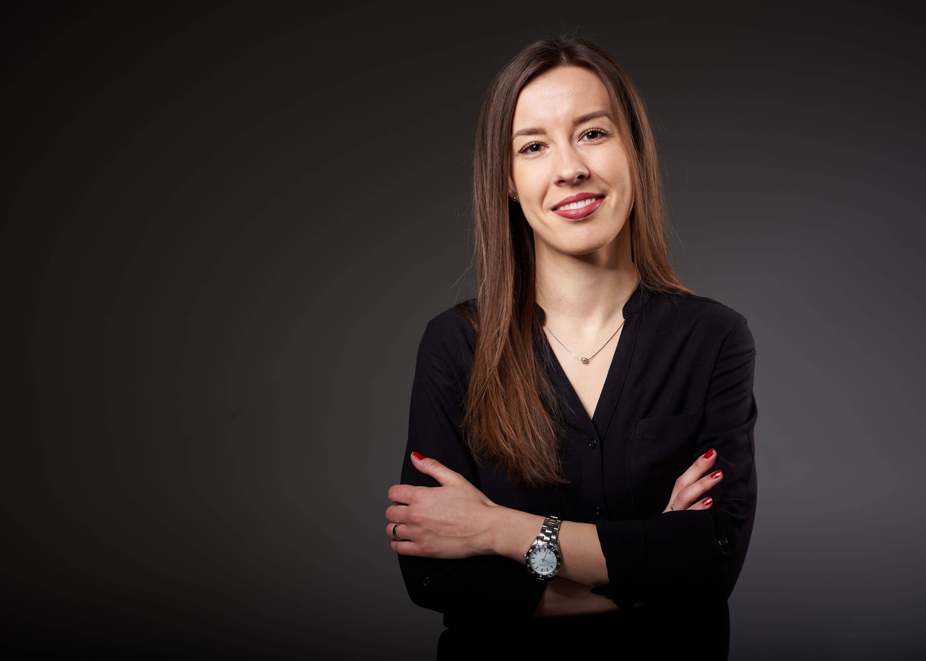 PhDr.Lucia Hlásnik